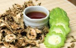 Khổ qua hay còn gọi là mướp đắng (tên là tiêng Anh là Bitter Cucumber), thuộc họ bầu bí, quả màu xanh mướt với vị đắng đặc trưng, được trồng phổ biến ở nhiều tỉnh.