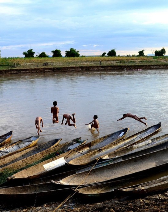 Thỏa thích trên sông.