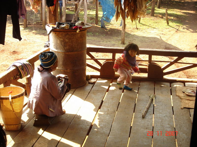 bản làng kon tum