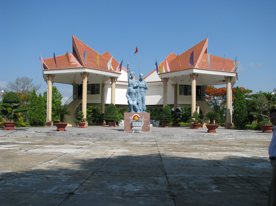 ngục kon tum