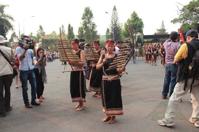 Từ lễ hội đường phố, tôi thực sự mong có cơ hội được trở lại Tây Nguyên nhiều lần để tìm hiểu đời sống văn hóa bản địa đẹp, giàu bản sắc của đồng bào các dân tộc sinh sống nơi đây