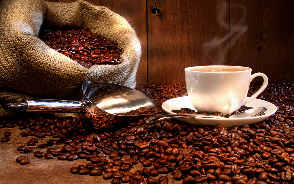 Cà phê Arabica (cà phê chè) Đà Lạt, Lâm Đồng mới đây đã được “ông lớn” Starbucks (Mỹ) công nhận là một trong bảy loại cà phê ngon nhất thế giới, và được bày bán tại 21.000 cửa hàng trên toàn cầu.