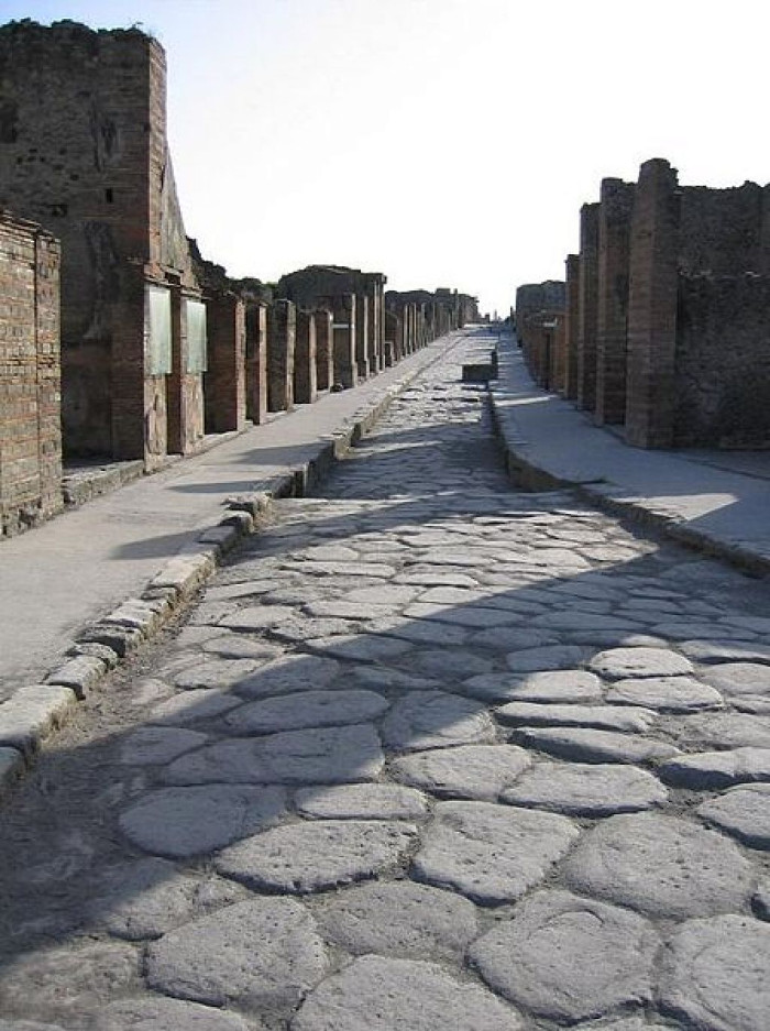 Một con đường do người La Mã xây dựng