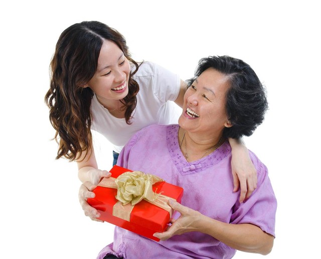 Với mẹ con mãi là đứa trẻ