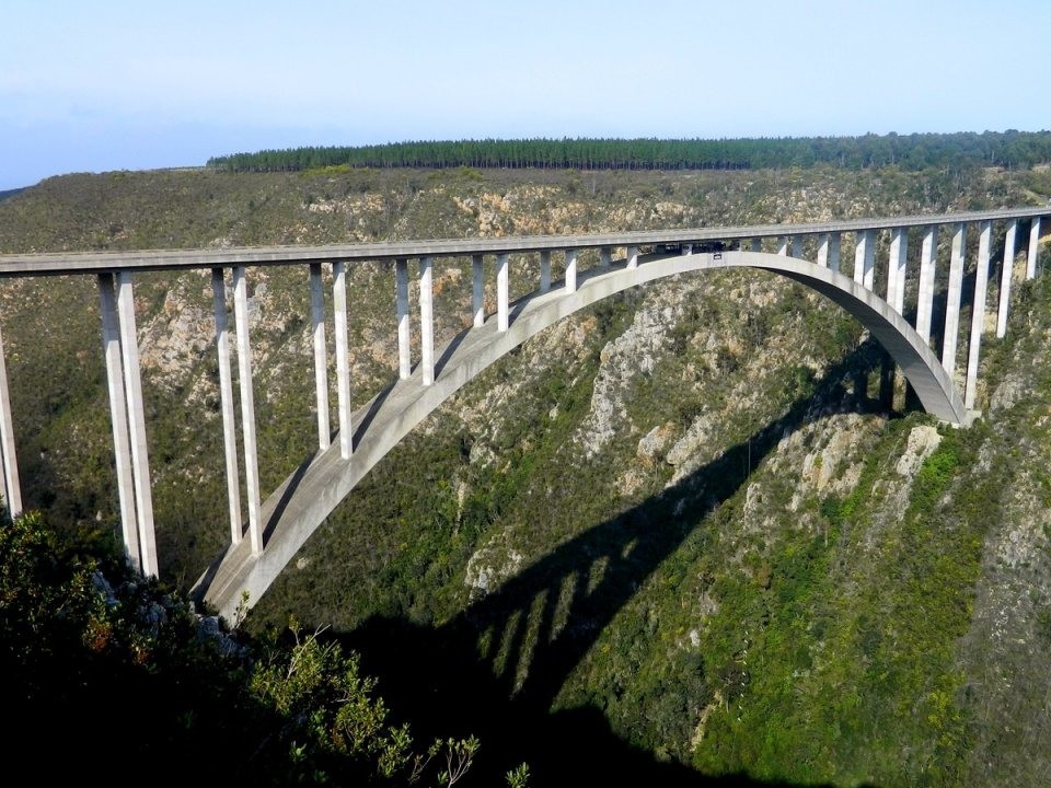 Nhảy bungee ở cầu Bloukrans